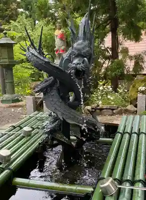成相寺の手水舎