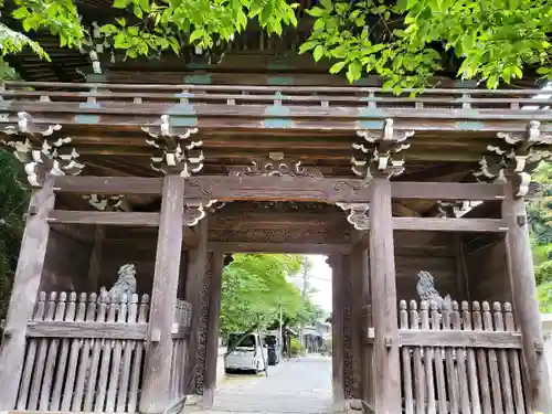 福蔵寺の山門