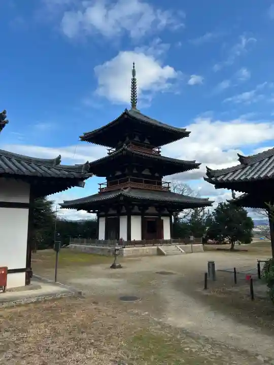 法起寺の{uncategorized: "未分類", other: "その他", undefined: "問題あり", building: "その他建物", grave: "お墓", sacred_gate: "鳥居", guardian: "狛犬", statue: "像", buddha: "仏像", history: "歴史", nature: "自然", garden: "庭園", animal: "動物", pagoda: "塔", temizu: "手水舎", mountain_gate: "山門・神門", sanctuary: "本殿・本堂", subordinate: "末社・摂社", art: "芸術", scenery: "景色", jizo: "地蔵", ema: "絵馬", goshuin: "御朱印", omikuji: "おみくじ", items: "授与品その他", amulet: "お守り", goshuincho: "御朱印帳", eats: "食事", festival: "お祭り", votive_dance: "神楽", shichigosan: "七五三参", wedding: "結婚式", experience: "体験その他", initially: "初詣", around: "周辺", anti_infection: "感染症対策"}