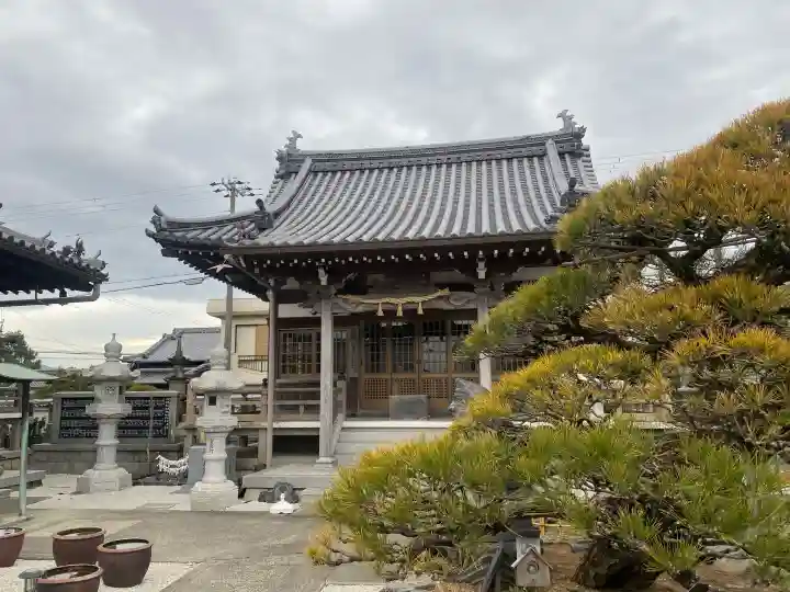万福寺の{uncategorized: "未分類", other: "その他", undefined: "問題あり", building: "その他建物", grave: "お墓", sacred_gate: "鳥居", guardian: "狛犬", statue: "像", buddha: "仏像", history: "歴史", nature: "自然", garden: "庭園", animal: "動物", pagoda: "塔", temizu: "手水舎", mountain_gate: "山門・神門", sanctuary: "本殿・本堂", subordinate: "末社・摂社", art: "芸術", scenery: "景色", jizo: "地蔵", ema: "絵馬", goshuin: "御朱印", omikuji: "おみくじ", items: "授与品その他", amulet: "お守り", goshuincho: "御朱印帳", eats: "食事", festival: "お祭り", votive_dance: "神楽", shichigosan: "七五三参", wedding: "結婚式", experience: "体験その他", initially: "初詣", around: "周辺", anti_infection: "感染症対策"}