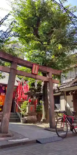 千代田稲荷神社の鳥居