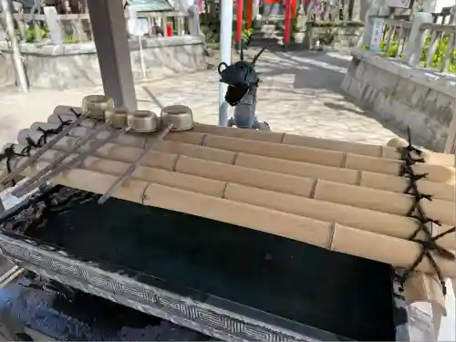 海南神社の手水舎