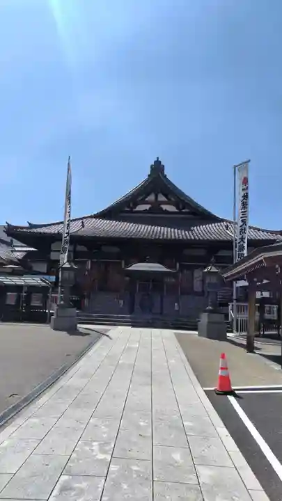 秋葉山圓通寺の本殿・本堂