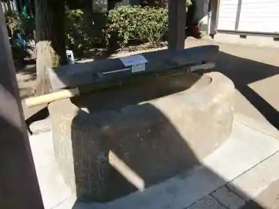 片瀬諏訪神社の手水舎