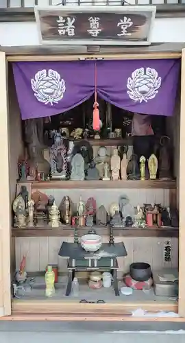 成田山札幌別院新栄寺の末社・摂社