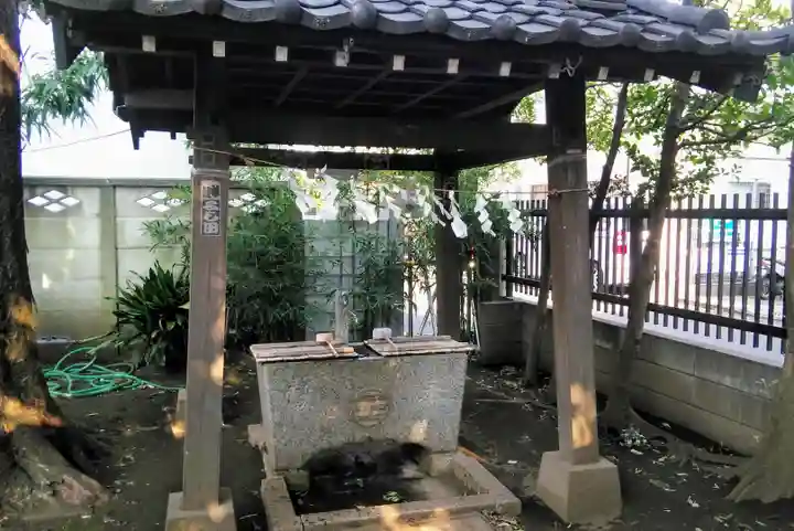 下石神井御嶽神社の手水舎