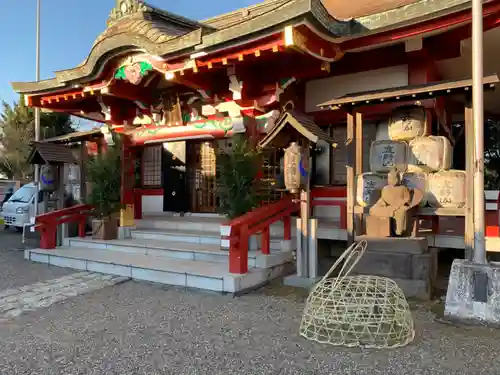 人見神社の本殿・本堂