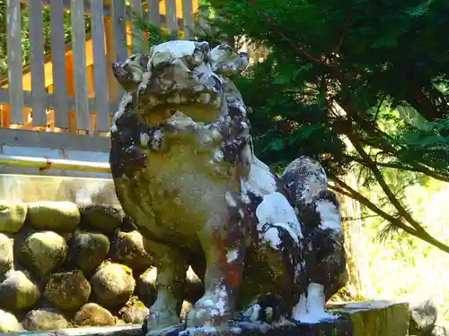 垣野神社の狛犬