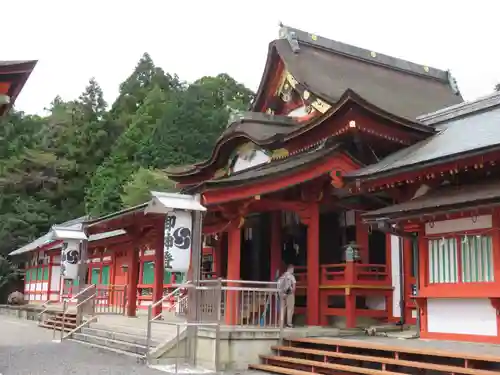 美濃國一宮　南宮大社の本殿・本堂