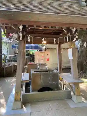 太子堂八幡神社の手水舎