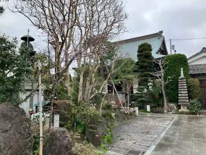 西光寺の{uncategorized: "未分類", other: "その他", undefined: "問題あり", building: "その他建物", grave: "お墓", sacred_gate: "鳥居", guardian: "狛犬", statue: "像", buddha: "仏像", history: "歴史", nature: "自然", garden: "庭園", animal: "動物", pagoda: "塔", temizu: "手水舎", mountain_gate: "山門・神門", sanctuary: "本殿・本堂", subordinate: "末社・摂社", art: "芸術", scenery: "景色", jizo: "地蔵", ema: "絵馬", goshuin: "御朱印", omikuji: "おみくじ", items: "授与品その他", amulet: "お守り", goshuincho: "御朱印帳", eats: "食事", festival: "お祭り", votive_dance: "神楽", shichigosan: "七五三参", wedding: "結婚式", experience: "体験その他", initially: "初詣", around: "周辺", anti_infection: "感染症対策"}