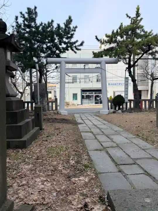 海神社の{uncategorized: "未分類", other: "その他", undefined: "問題あり", building: "その他建物", grave: "お墓", sacred_gate: "鳥居", guardian: "狛犬", statue: "像", buddha: "仏像", history: "歴史", nature: "自然", garden: "庭園", animal: "動物", pagoda: "塔", temizu: "手水舎", mountain_gate: "山門・神門", sanctuary: "本殿・本堂", subordinate: "末社・摂社", art: "芸術", scenery: "景色", jizo: "地蔵", ema: "絵馬", goshuin: "御朱印", omikuji: "おみくじ", items: "授与品その他", amulet: "お守り", goshuincho: "御朱印帳", eats: "食事", festival: "お祭り", votive_dance: "神楽", shichigosan: "七五三参", wedding: "結婚式", experience: "体験その他", initially: "初詣", around: "周辺", anti_infection: "感染症対策"}