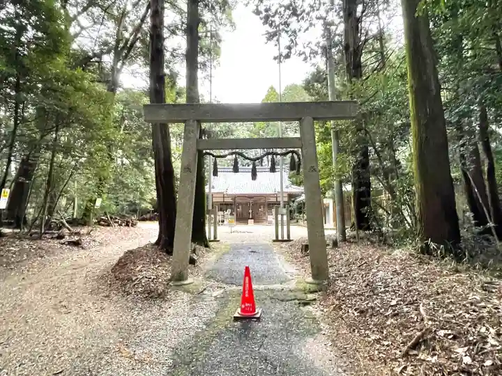 加富神社の鳥居