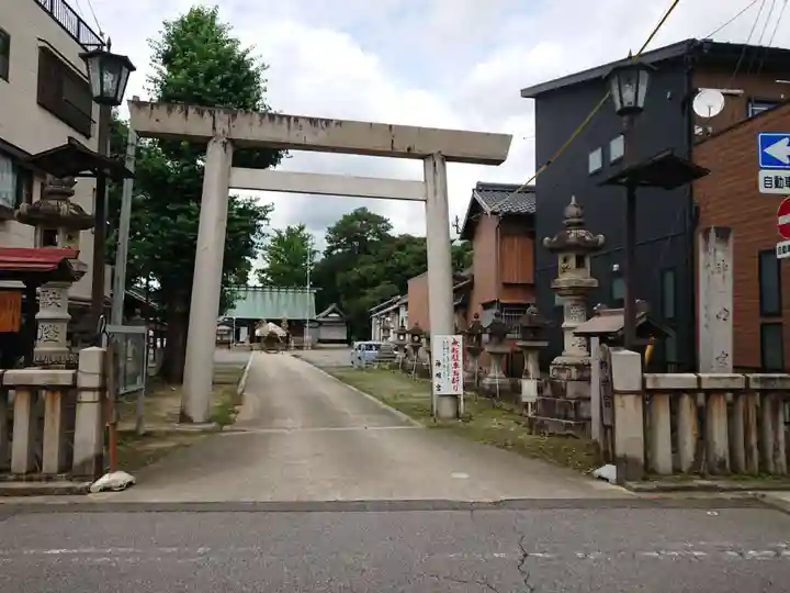 能見神明宮(元能見)の鳥居