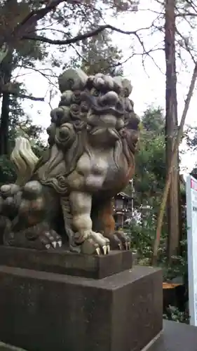 道野辺八幡宮の狛犬