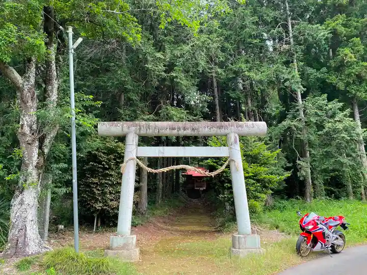 立野神社の鳥居