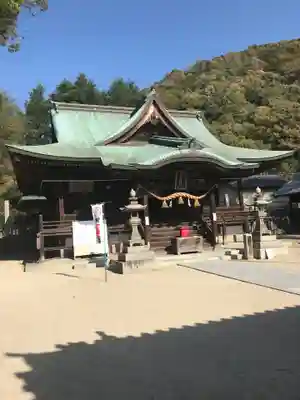 糸碕神社の本殿・本堂