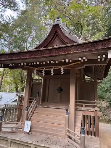 石上神宮の末社・摂社