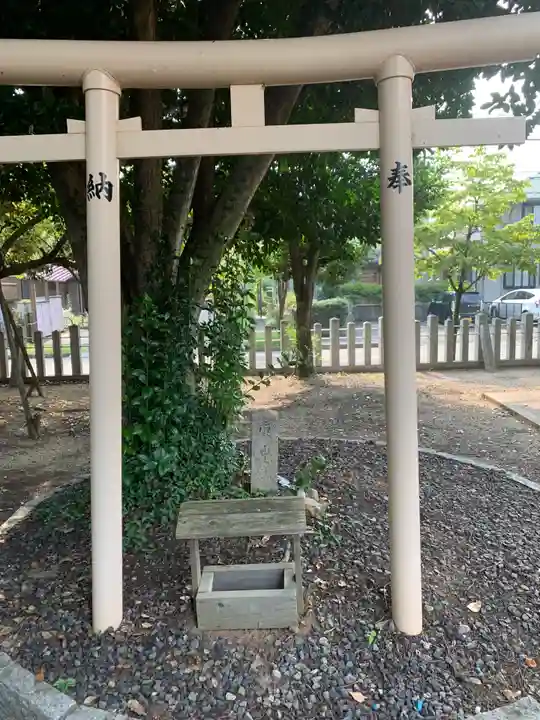 神明社(神明大明神)の鳥居