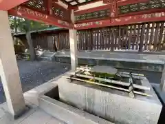 氣比神宮の手水