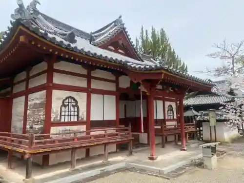 粉河寺の{uncategorized: "未分類", other: "その他", undefined: "問題あり", building: "その他建物", grave: "お墓", sacred_gate: "鳥居", guardian: "狛犬", statue: "像", buddha: "仏像", history: "歴史", nature: "自然", garden: "庭園", animal: "動物", pagoda: "塔", temizu: "手水舎", mountain_gate: "山門・神門", sanctuary: "本殿・本堂", subordinate: "末社・摂社", art: "芸術", scenery: "景色", jizo: "地蔵", ema: "絵馬", goshuin: "御朱印", omikuji: "おみくじ", items: "授与品その他", amulet: "お守り", goshuincho: "御朱印帳", eats: "食事", festival: "お祭り", votive_dance: "神楽", shichigosan: "七五三参", wedding: "結婚式", experience: "体験その他", initially: "初詣", around: "周辺", anti_infection: "感染症対策"}