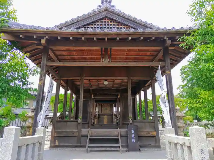 神明社(五軒家)の本殿・本堂