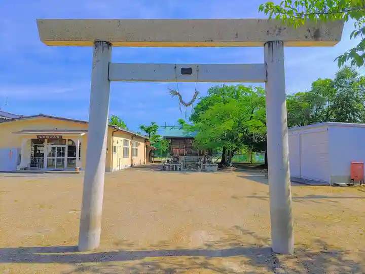 神明社(木曽川町黒田)の鳥居