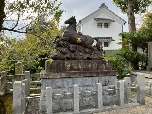 針綱神社の狛犬