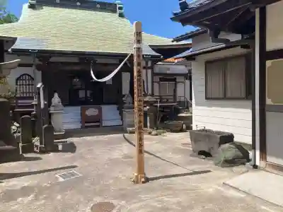 專念寺の{uncategorized: "未分類", other: "その他", undefined: "問題あり", building: "その他建物", grave: "お墓", sacred_gate: "鳥居", guardian: "狛犬", statue: "像", buddha: "仏像", history: "歴史", nature: "自然", garden: "庭園", animal: "動物", pagoda: "塔", temizu: "手水舎", mountain_gate: "山門・神門", sanctuary: "本殿・本堂", subordinate: "末社・摂社", art: "芸術", scenery: "景色", jizo: "地蔵", ema: "絵馬", goshuin: "御朱印", omikuji: "おみくじ", items: "授与品その他", amulet: "お守り", goshuincho: "御朱印帳", eats: "食事", festival: "お祭り", votive_dance: "神楽", shichigosan: "七五三参", wedding: "結婚式", experience: "体験その他", initially: "初詣", around: "周辺", anti_infection: "感染症対策"}