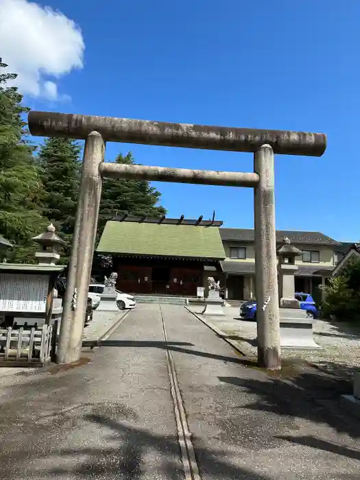 神明社の鳥居