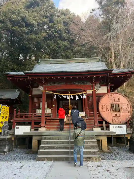 聖神社の{uncategorized: "未分類", other: "その他", undefined: "問題あり", building: "その他建物", grave: "お墓", sacred_gate: "鳥居", guardian: "狛犬", statue: "像", buddha: "仏像", history: "歴史", nature: "自然", garden: "庭園", animal: "動物", pagoda: "塔", temizu: "手水舎", mountain_gate: "山門・神門", sanctuary: "本殿・本堂", subordinate: "末社・摂社", art: "芸術", scenery: "景色", jizo: "地蔵", ema: "絵馬", goshuin: "御朱印", omikuji: "おみくじ", items: "授与品その他", amulet: "お守り", goshuincho: "御朱印帳", eats: "食事", festival: "お祭り", votive_dance: "神楽", shichigosan: "七五三参", wedding: "結婚式", experience: "体験その他", initially: "初詣", around: "周辺", anti_infection: "感染症対策"}