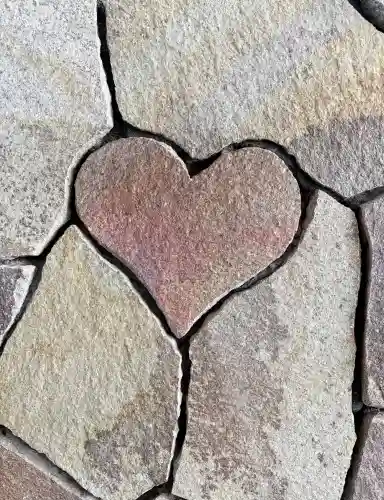 伊勢神宮内宮（皇大神宮）の{uncategorized: "未分類", other: "その他", undefined: "問題あり", building: "その他建物", grave: "お墓", sacred_gate: "鳥居", guardian: "狛犬", statue: "像", buddha: "仏像", history: "歴史", nature: "自然", garden: "庭園", animal: "動物", pagoda: "塔", temizu: "手水舎", mountain_gate: "山門・神門", sanctuary: "本殿・本堂", subordinate: "末社・摂社", art: "芸術", scenery: "景色", jizo: "地蔵", ema: "絵馬", goshuin: "御朱印", omikuji: "おみくじ", items: "授与品その他", amulet: "お守り", goshuincho: "御朱印帳", eats: "食事", festival: "お祭り", votive_dance: "神楽", shichigosan: "七五三参", wedding: "結婚式", experience: "体験その他", initially: "初詣", around: "周辺", anti_infection: "感染症対策"}