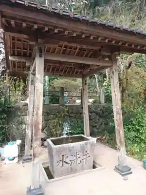 大福寺(室田の瀧不動尊)の手水舎