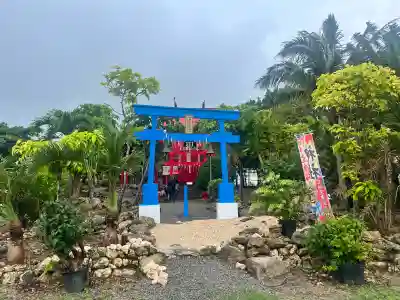 石垣宝来宝来神社の{uncategorized: "未分類", other: "その他", undefined: "問題あり", building: "その他建物", grave: "お墓", sacred_gate: "鳥居", guardian: "狛犬", statue: "像", buddha: "仏像", history: "歴史", nature: "自然", garden: "庭園", animal: "動物", pagoda: "塔", temizu: "手水舎", mountain_gate: "山門・神門", sanctuary: "本殿・本堂", subordinate: "末社・摂社", art: "芸術", scenery: "景色", jizo: "地蔵", ema: "絵馬", goshuin: "御朱印", omikuji: "おみくじ", items: "授与品その他", amulet: "お守り", goshuincho: "御朱印帳", eats: "食事", festival: "お祭り", votive_dance: "神楽", shichigosan: "七五三参", wedding: "結婚式", experience: "体験その他", initially: "初詣", around: "周辺", anti_infection: "感染症対策"}