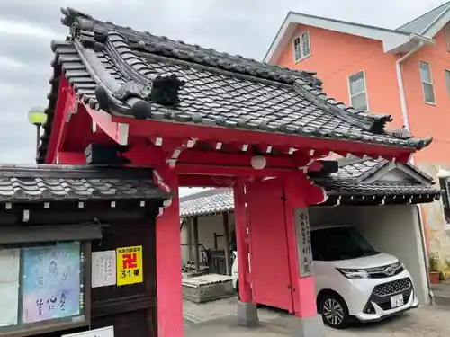 利生院の山門・神門