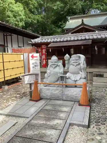 新羅神社の末社・摂社