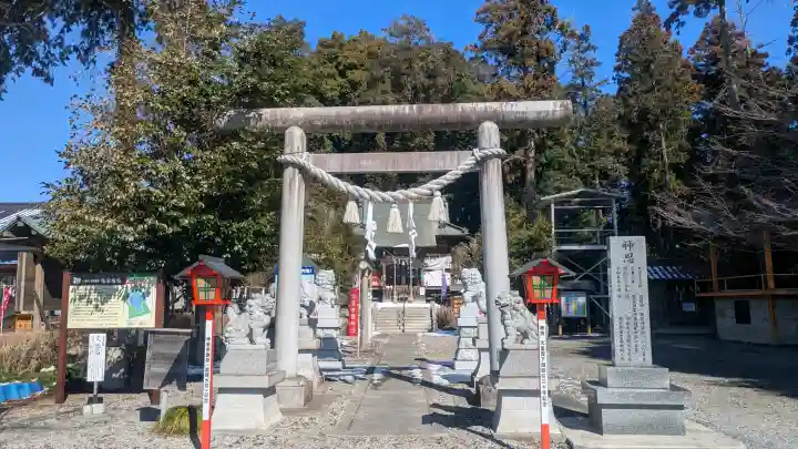 磐裂根裂神社の{uncategorized: "未分類", other: "その他", undefined: "問題あり", building: "その他建物", grave: "お墓", sacred_gate: "鳥居", guardian: "狛犬", statue: "像", buddha: "仏像", history: "歴史", nature: "自然", garden: "庭園", animal: "動物", pagoda: "塔", temizu: "手水舎", mountain_gate: "山門・神門", sanctuary: "本殿・本堂", subordinate: "末社・摂社", art: "芸術", scenery: "景色", jizo: "地蔵", ema: "絵馬", goshuin: "御朱印", omikuji: "おみくじ", items: "授与品その他", amulet: "お守り", goshuincho: "御朱印帳", eats: "食事", festival: "お祭り", votive_dance: "神楽", shichigosan: "七五三参", wedding: "結婚式", experience: "体験その他", initially: "初詣", around: "周辺", anti_infection: "感染症対策"}
