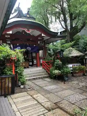 三崎稲荷神社の本殿・本堂