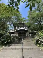 成身院　百体観音堂（さざえ堂）(埼玉県)