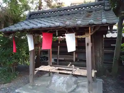 朝明神社の手水舎