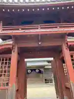 称念寺の山門・神門
