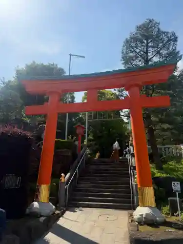 穴八幡宮の{uncategorized: "未分類", other: "その他", undefined: "問題あり", building: "その他建物", grave: "お墓", sacred_gate: "鳥居", guardian: "狛犬", statue: "像", buddha: "仏像", history: "歴史", nature: "自然", garden: "庭園", animal: "動物", pagoda: "塔", temizu: "手水舎", mountain_gate: "山門・神門", sanctuary: "本殿・本堂", subordinate: "末社・摂社", art: "芸術", scenery: "景色", jizo: "地蔵", ema: "絵馬", goshuin: "御朱印", omikuji: "おみくじ", items: "授与品その他", amulet: "お守り", goshuincho: "御朱印帳", eats: "食事", festival: "お祭り", votive_dance: "神楽", shichigosan: "七五三参", wedding: "結婚式", experience: "体験その他", initially: "初詣", around: "周辺", anti_infection: "感染症対策"}