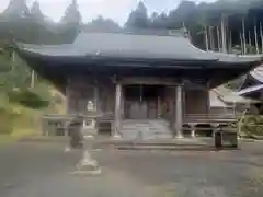 観音寺の本殿