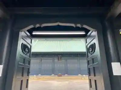 湯島聖堂の山門・神門