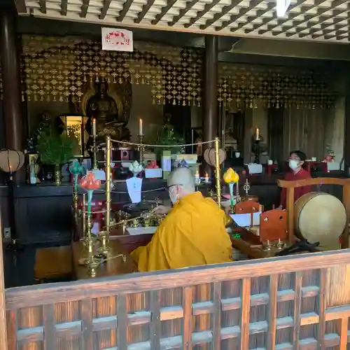 光堂寺の本殿・本堂