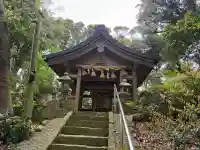 御嶽神社(宗像大社中津宮境外社)の{uncategorized: "未分類", other: "その他", undefined: "問題あり", building: "その他建物", grave: "お墓", sacred_gate: "鳥居", guardian: "狛犬", statue: "像", buddha: "仏像", history: "歴史", nature: "自然", garden: "庭園", animal: "動物", pagoda: "塔", temizu: "手水舎", mountain_gate: "山門・神門", sanctuary: "本殿・本堂", subordinate: "末社・摂社", art: "芸術", scenery: "景色", jizo: "地蔵", ema: "絵馬", goshuin: "御朱印", omikuji: "おみくじ", items: "授与品その他", amulet: "お守り", goshuincho: "御朱印帳", eats: "食事", festival: "お祭り", votive_dance: "神楽", shichigosan: "七五三参", wedding: "結婚式", experience: "体験その他", initially: "初詣", around: "周辺", anti_infection: "感染症対策"}