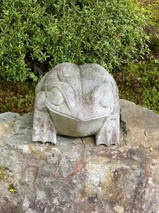 華厳寺(鈴虫寺)の狛犬