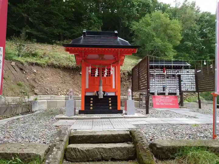 浦幌神社・乳神神社の末社・摂社