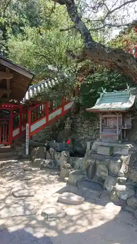 磐台寺の末社