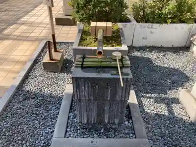 三松稲荷・活動大黒天の手水舎